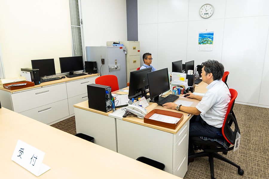 Reception counter